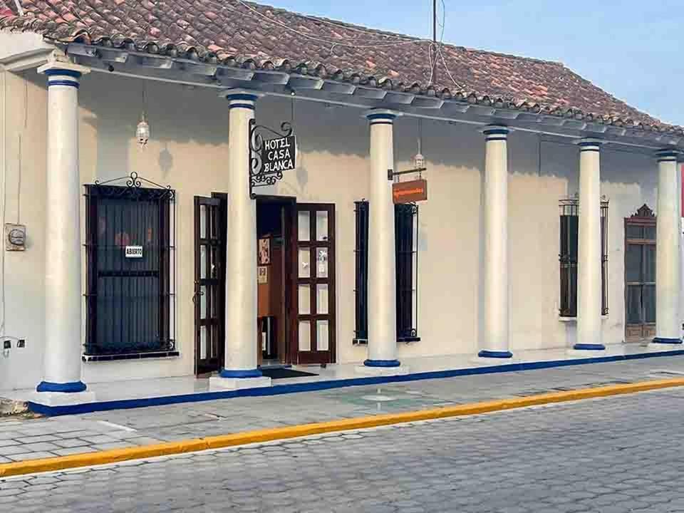 Hotel Casa Blanca Tlacotalpan Zewnętrze zdjęcie